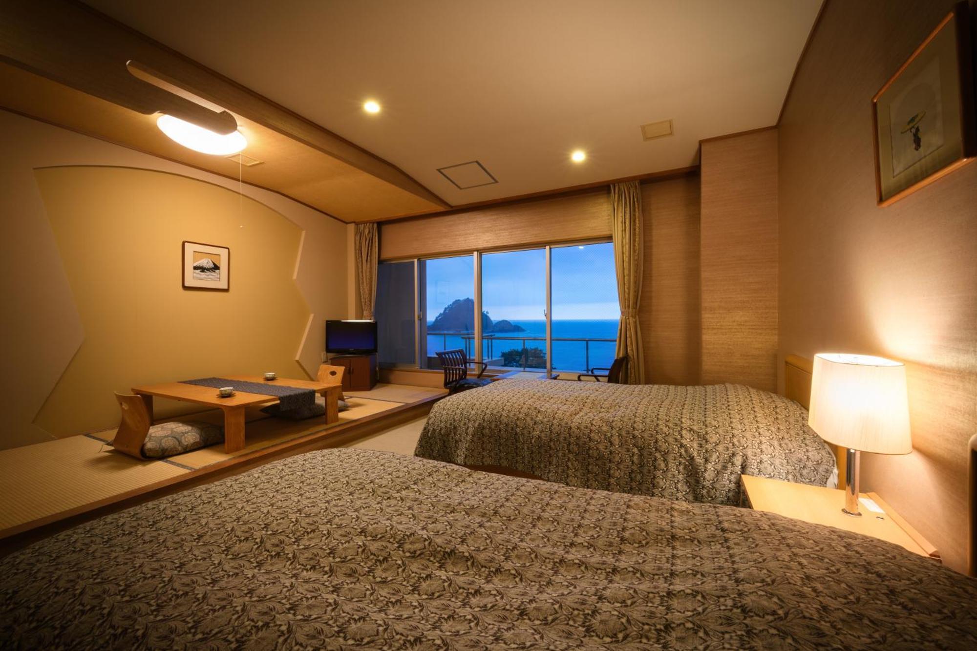 Yura Onsen Yaotome Hotel Curuoka Kültér fotó